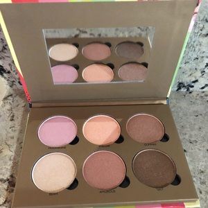 Highlighter glowing palette